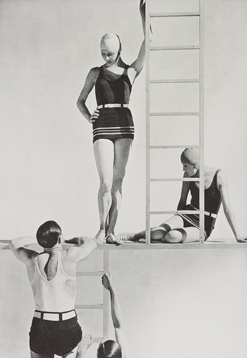 Георгий Гойнинген-Гюне. Модели в купальных костюмах из джерси, 1929