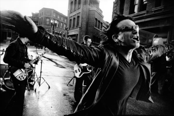 Антон Корбийн "Bono on Filmset (Elevation)"