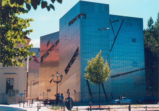 Еврейский музей, Д. Либескинд, 1999, Берлин